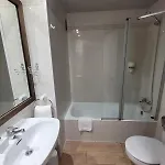 Ribaeta Hotel 2*