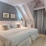 Ribaeta Hotel