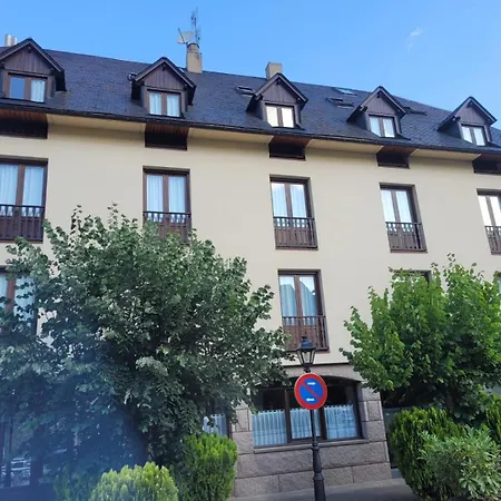 Ribaeta Hotel